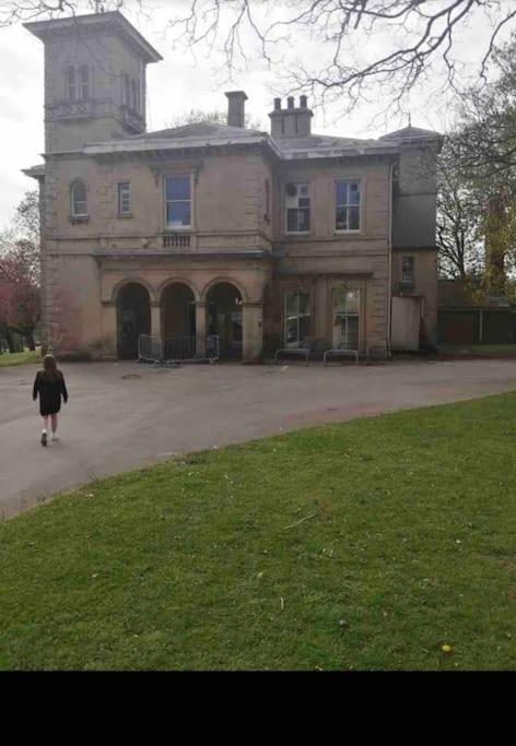 Hidden Gem !Stunning 3 Bedroom Home In Sheffield Handsworth المظهر الخارجي الصورة
